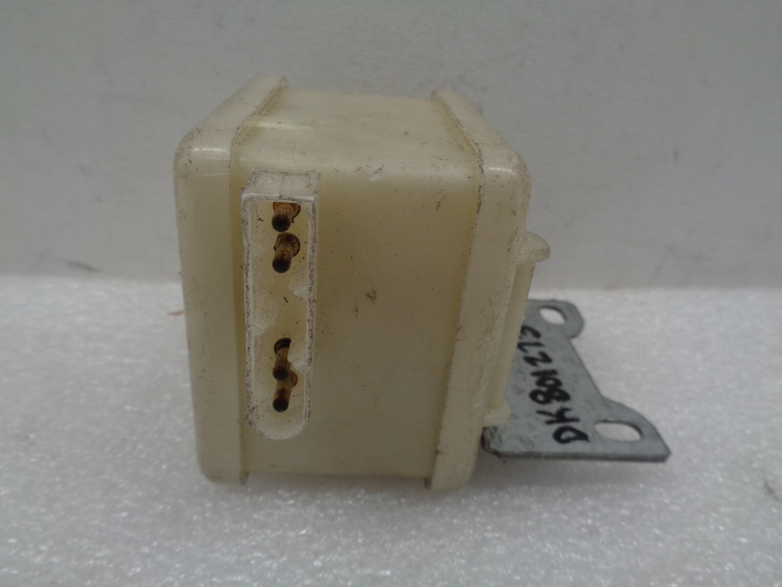 1997-1998 BMW 528i E39 Trunk Inclination Module 65.75-8 367 604 OEM DK801273