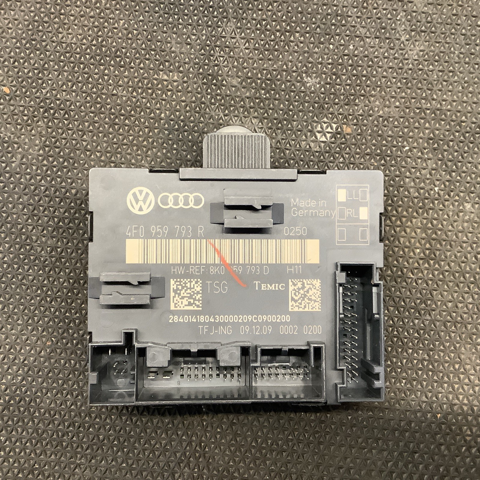 09-11 Audi A6 Front Right Passenger Side Door Control Module 4F0959793R OEM #18