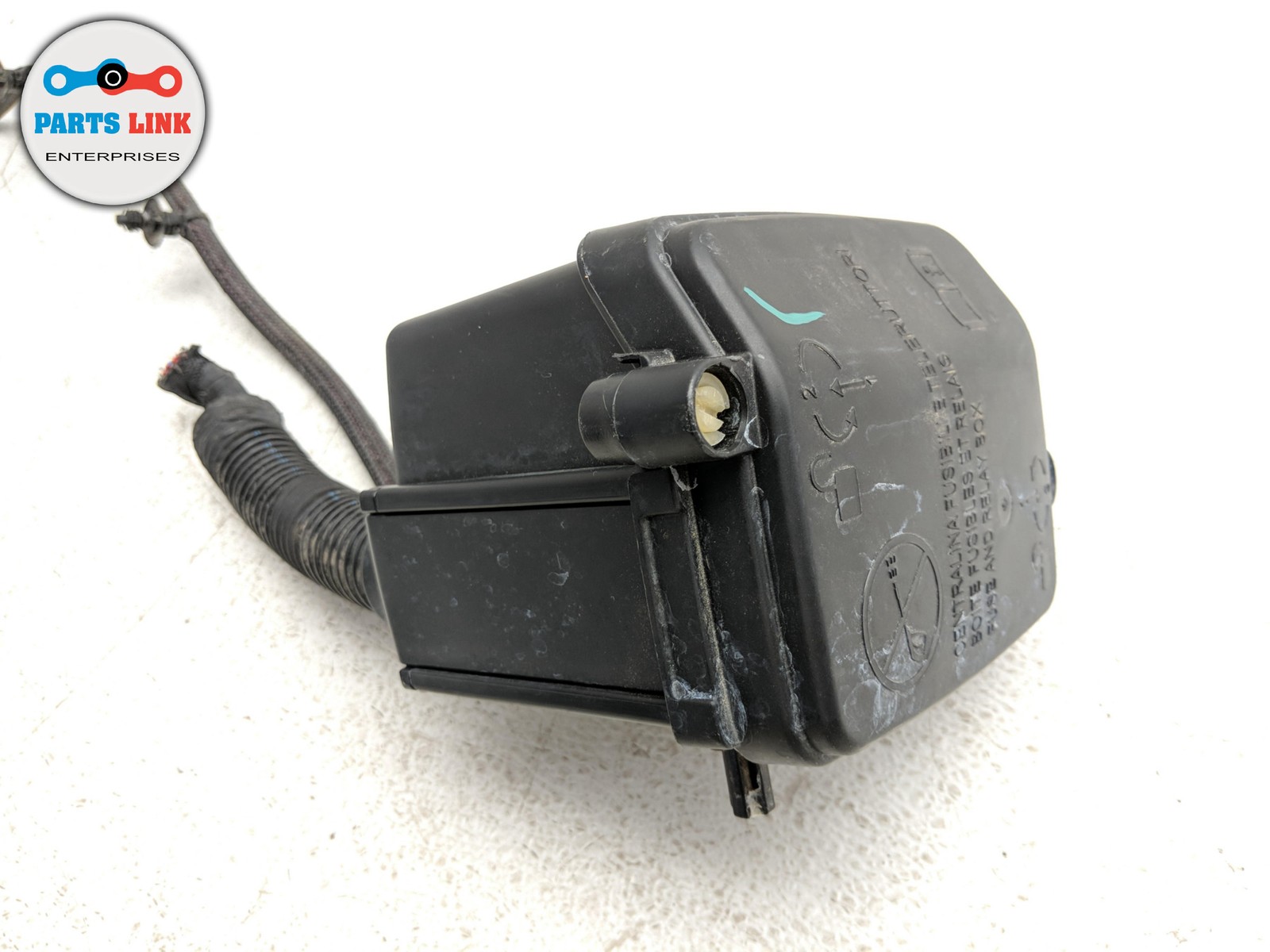 2017-2019 ALFA ROMEO GIULIA 952 ENGINE BAY RIGHT JUNCTION ELECTRIC FUSE BOX OEM