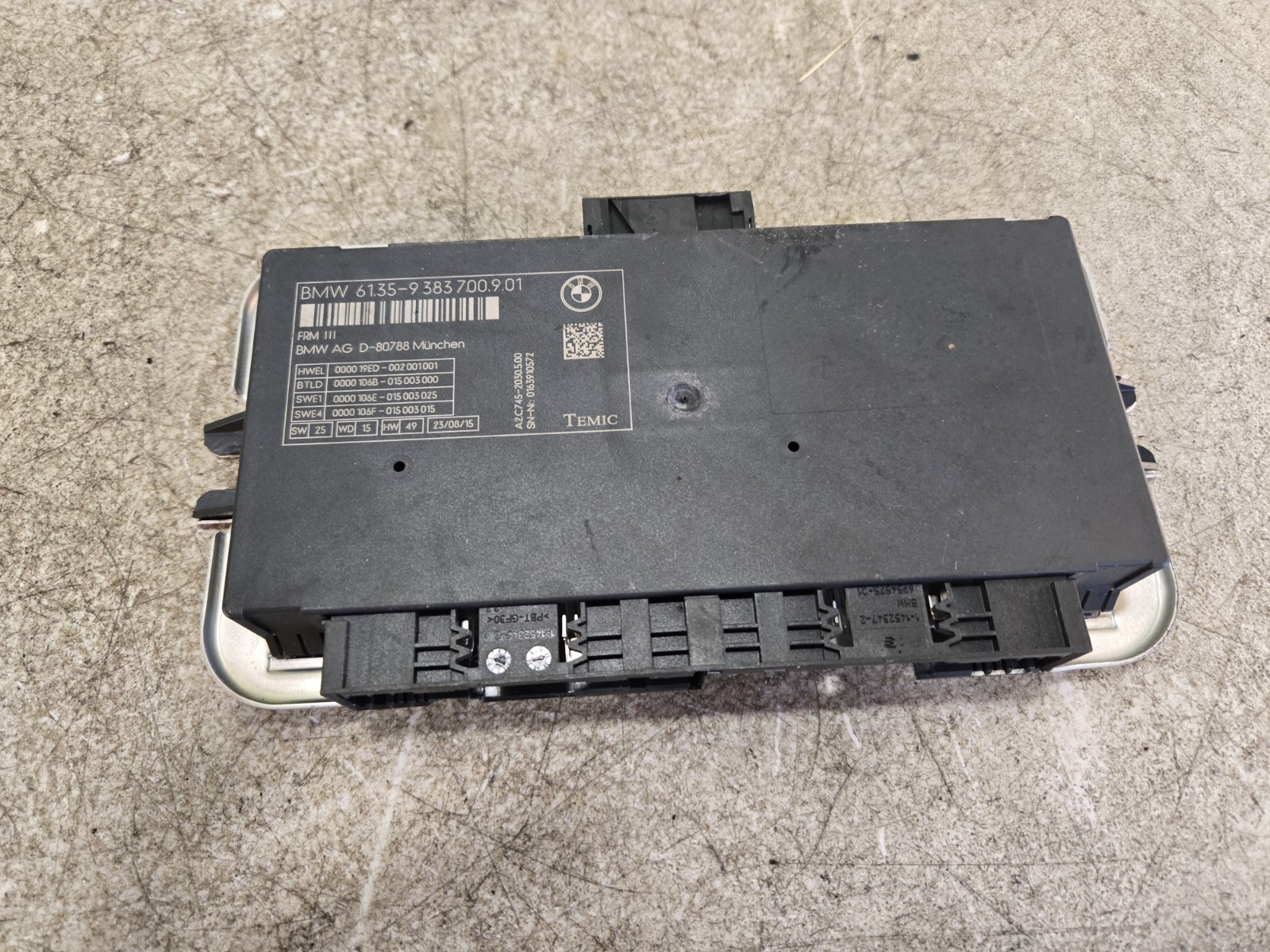 11-15 BMW X3 BCM Body Control Module Unit Silver Black OEM 61.35-9 383 700.9.01