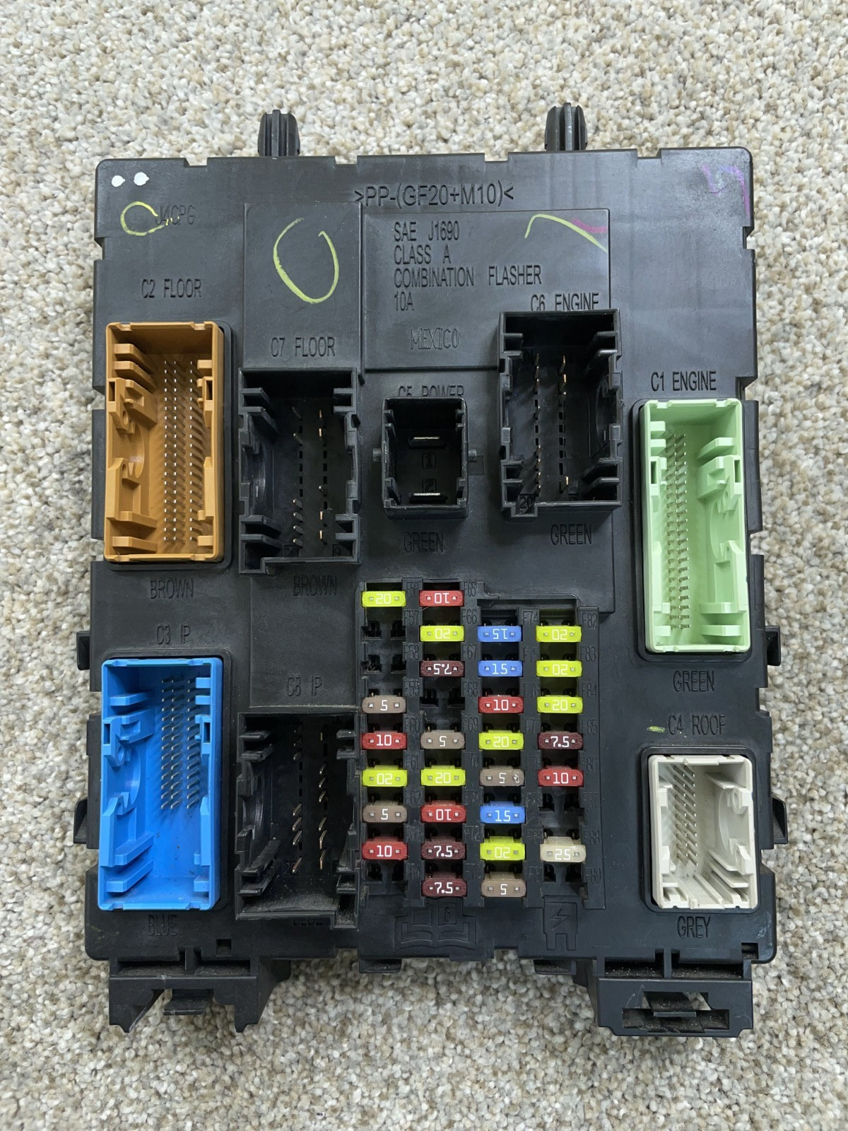 2013 – 2015 Ford Focus Escape Transit Body Control Module BCM Interior Fuse Box
