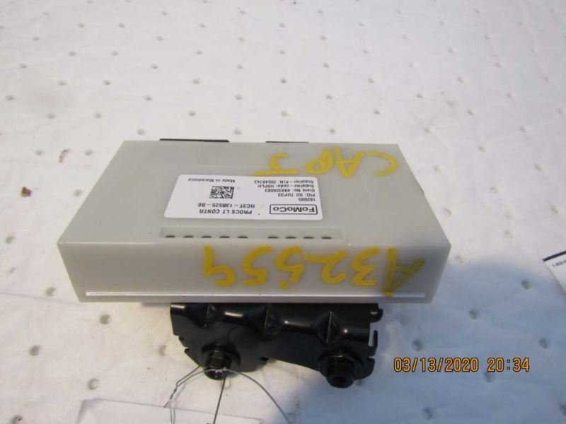 17-18 FORD F250SD PICKUP Chassis ECM Lamps Under Dash ID HC3T13B525BB