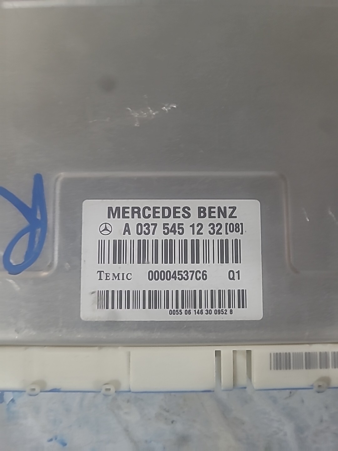 06-11 MERCEDES W219 CLS550 0375451232 AIRMATIC AIR SUSPENSION CONTROL MODULE OEM