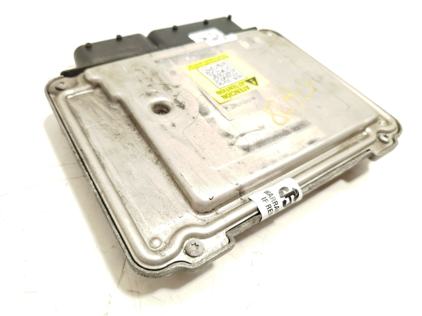 96950947 ENGINE CONTROL UNIT / 0281015569 / 7890111 FOR OPEL ANTARA A L07 2.0 CD