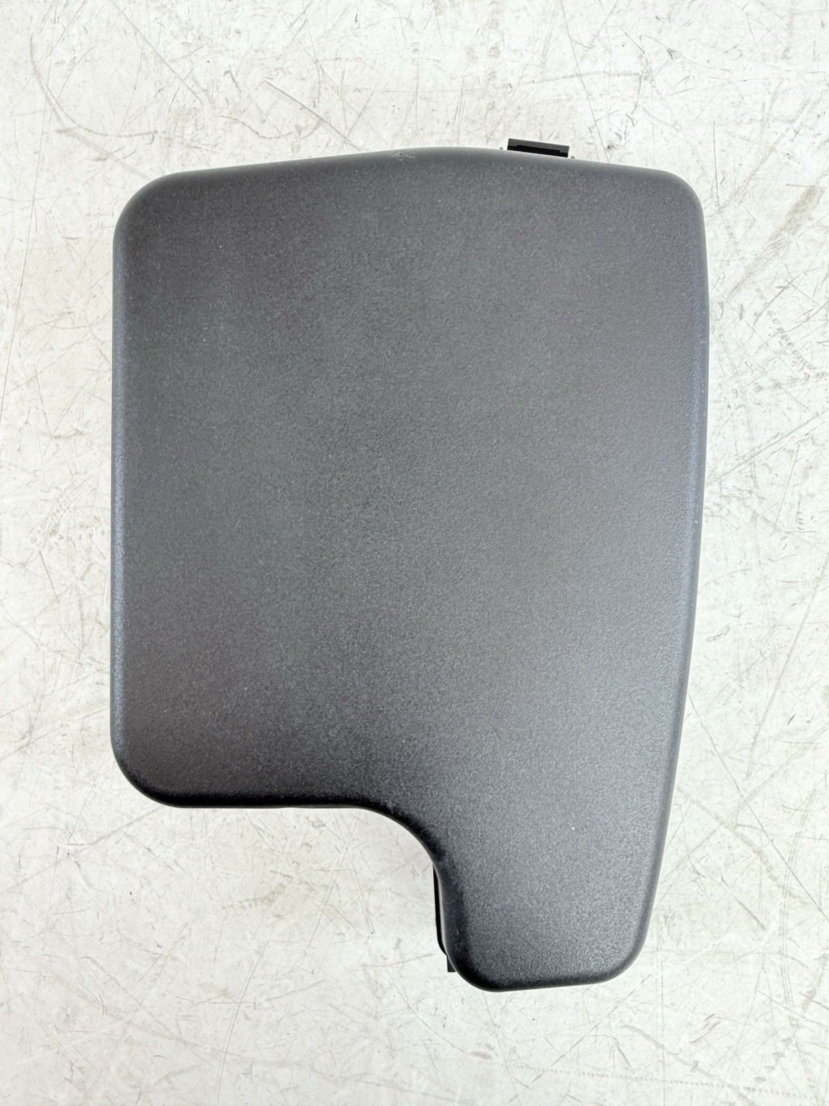 2016-2023 MAZDA CX-9 ENGINE AUXILIARY DRIVE BOX FUSE UPPER LID COVER PANEL OEM