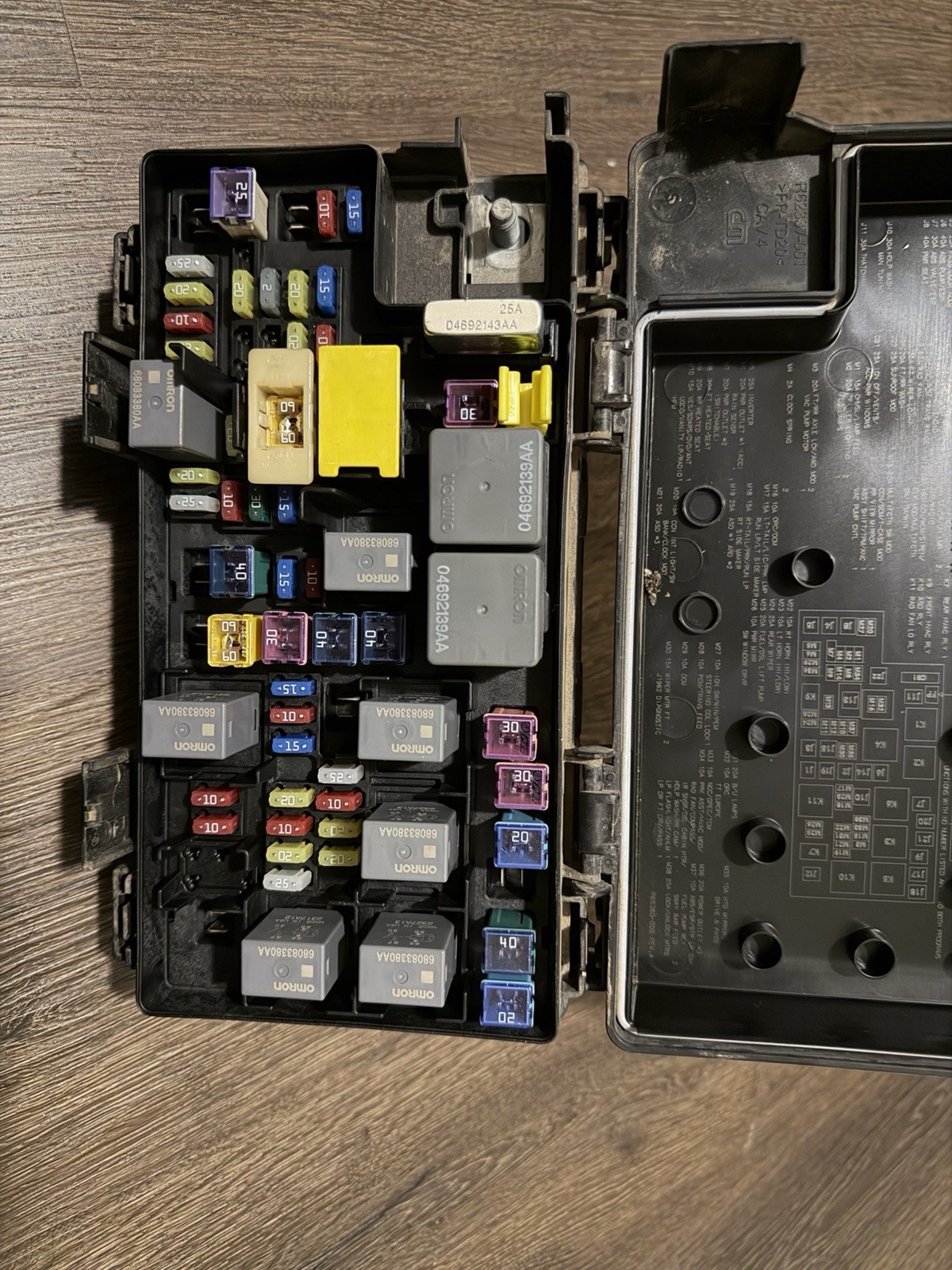 TIPM TOTAL INTEGRATED POWER MODULE 2017 Jeep Wrangler See Description R62335-001