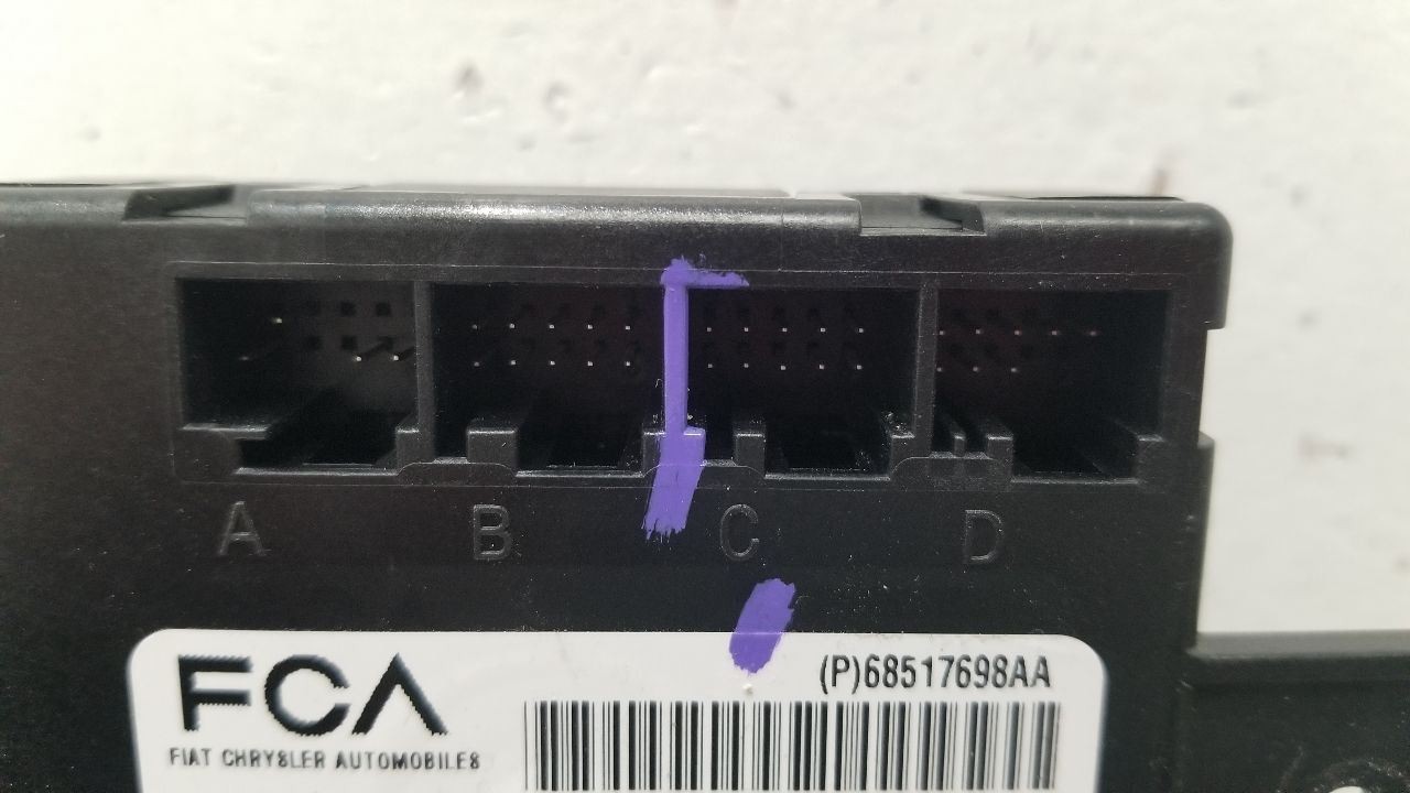 21 DODGE RAM 1500 DOOR CONTROL MODULE FRONT RIGHT PASSENGER 68517698AA