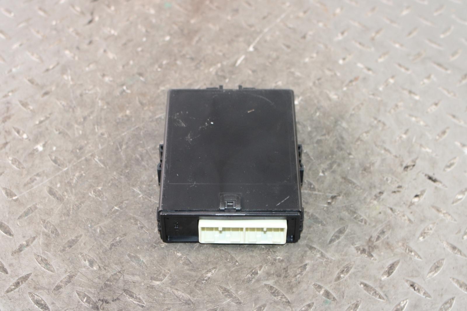 10-24 4 Runner OEM Factory Liftgate Hatch Multiplex Control Module BCM BCU MPX