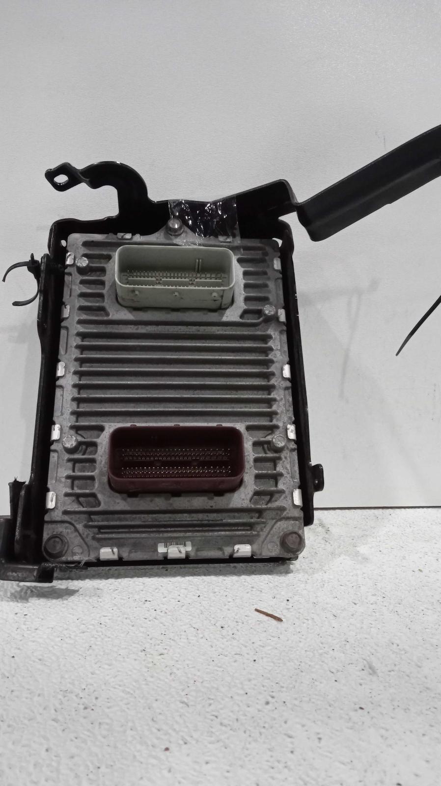 Used Engine Control Module (ECM) fits: 2013 Dodge Avenger Electronic Control Mod