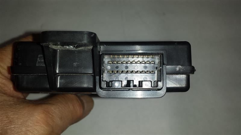 2013 Chrysler 300 Keyless Entry Receiver Control Module 68172581AA 32628