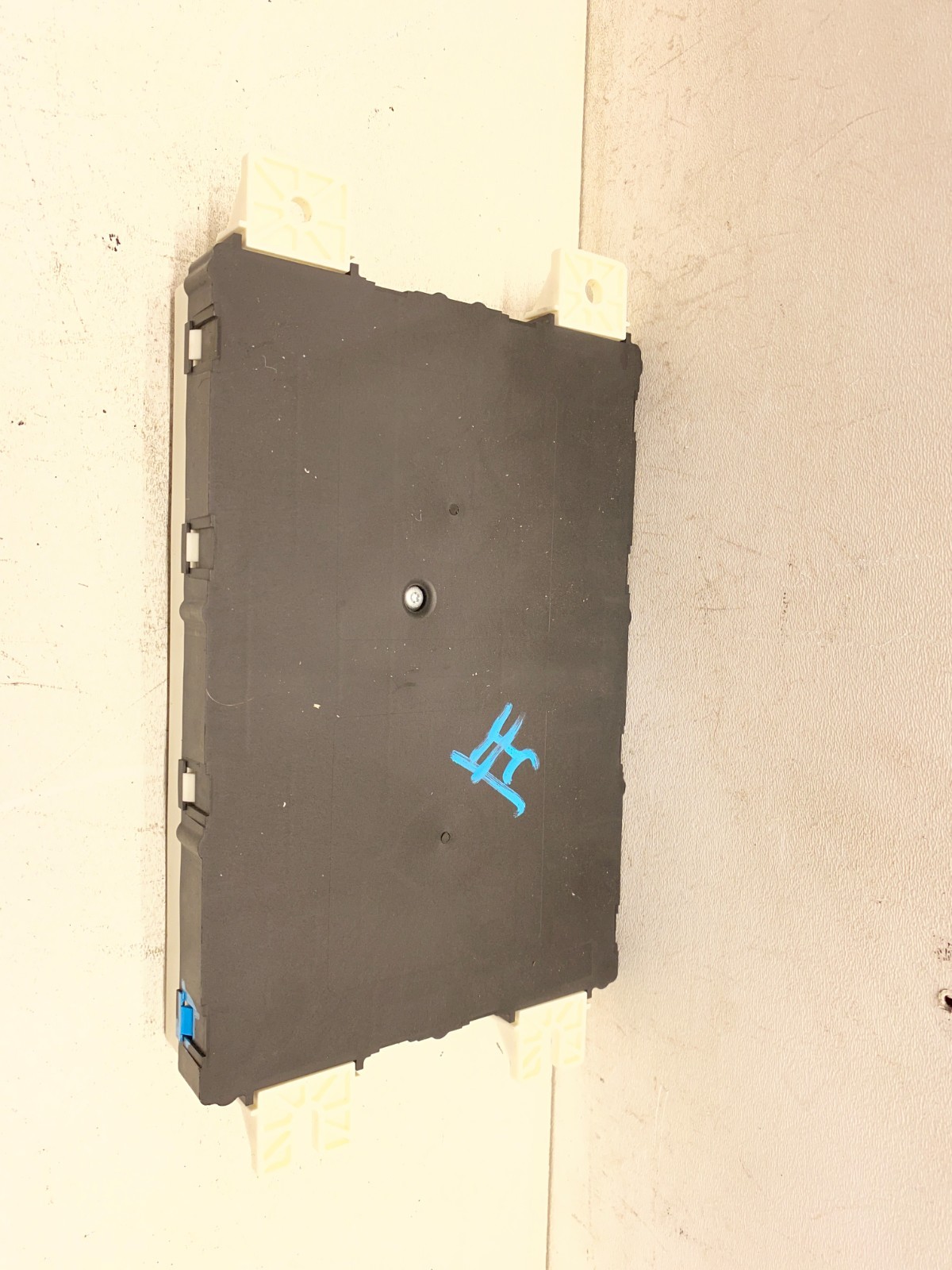 2014-2016 JEEP GRAND CHEROKEE BODY CONTROL MODULE BCM PANEL OEM