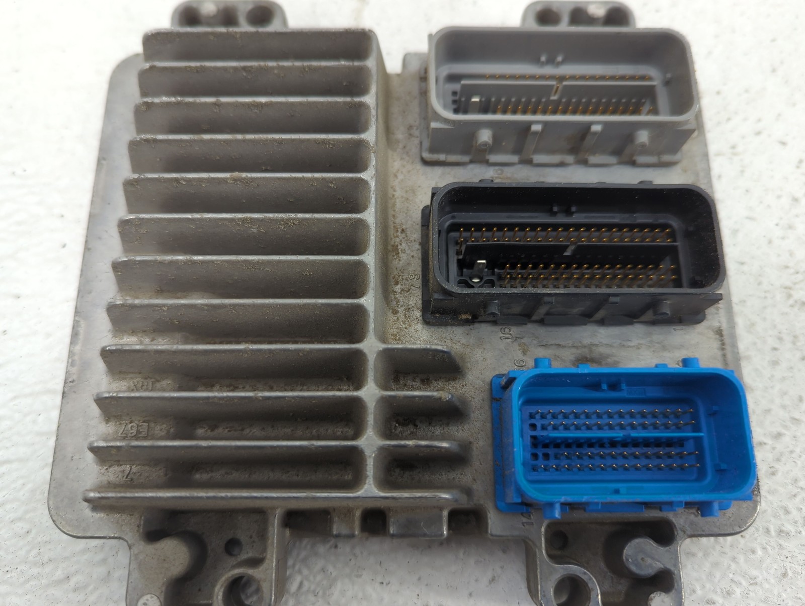 2007-2007 Saturn Ion Engine Control Computer Ecu Pcm Ecm Pcu Oem MKKGE