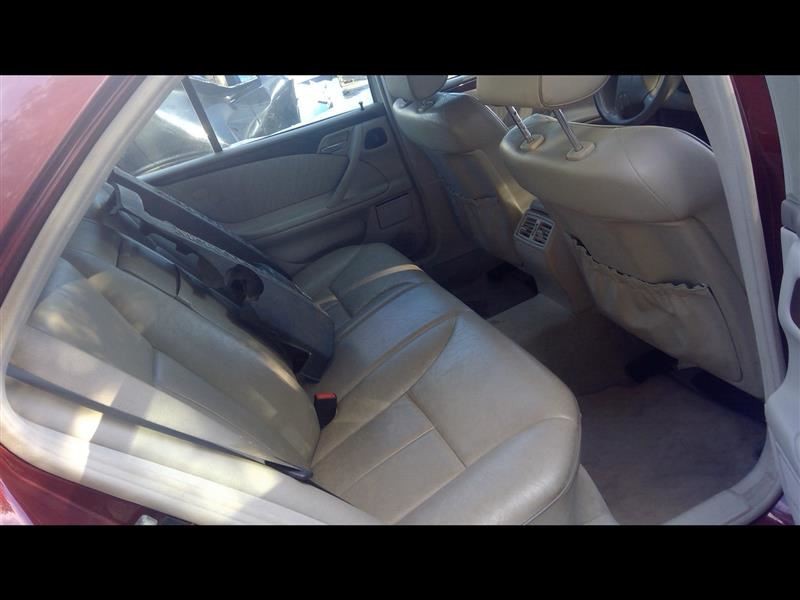2002 Mercedes-Benz E430 – LH Front Door Module – 2108207726 – R323471