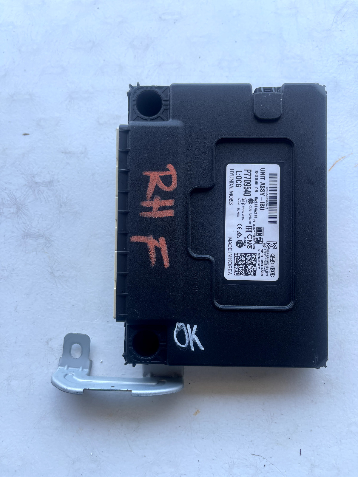 2020 KIA TELLURIDE FRONT DASH BODY CONTROL MODULE COMPUTER UNIT CHASIS BRAIN OEM