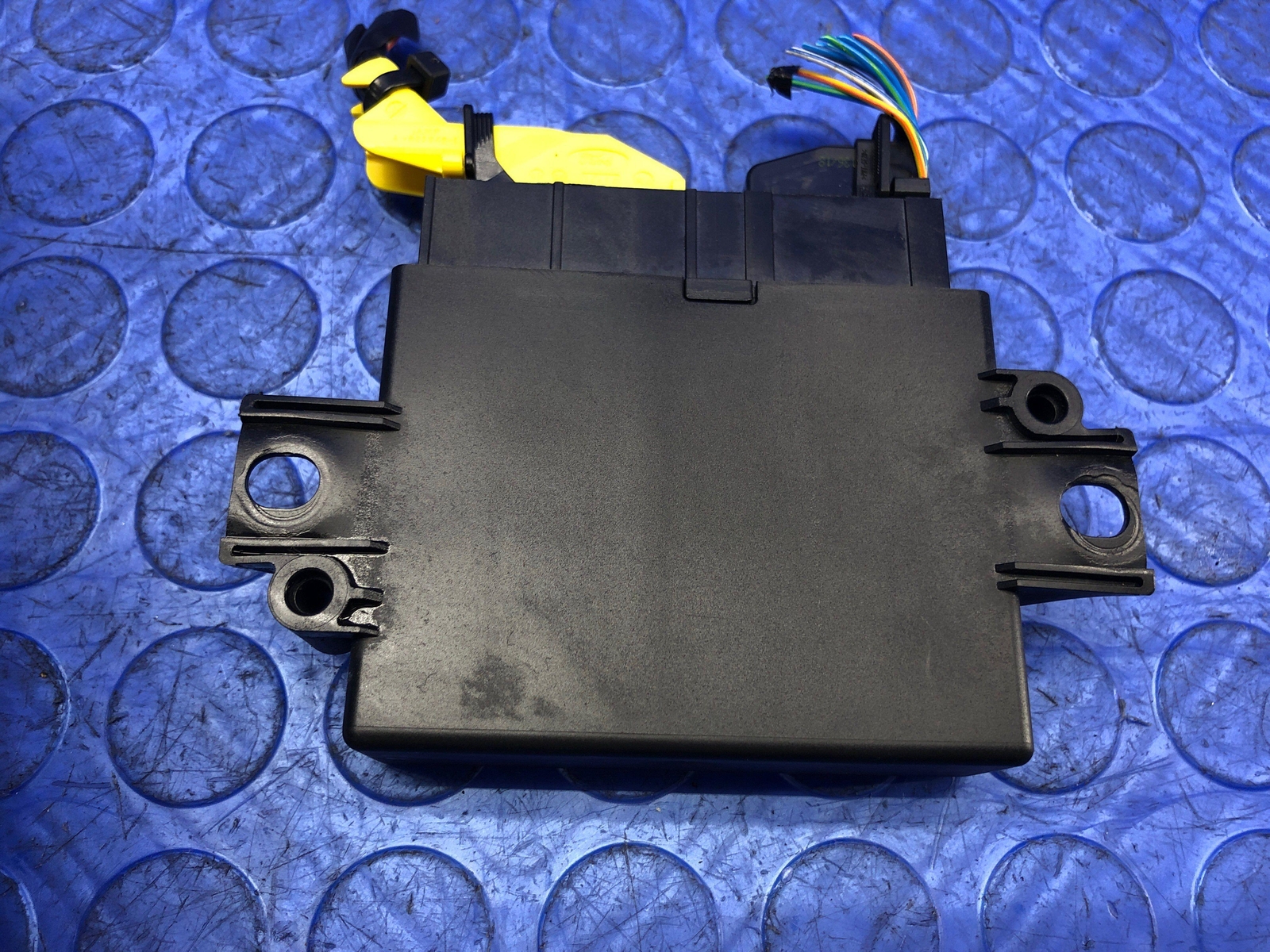 2017-2019 LAND ROVER DISCOVERY OEM DRIVER ASSIST PARKING AID MODULE HK52-15C859