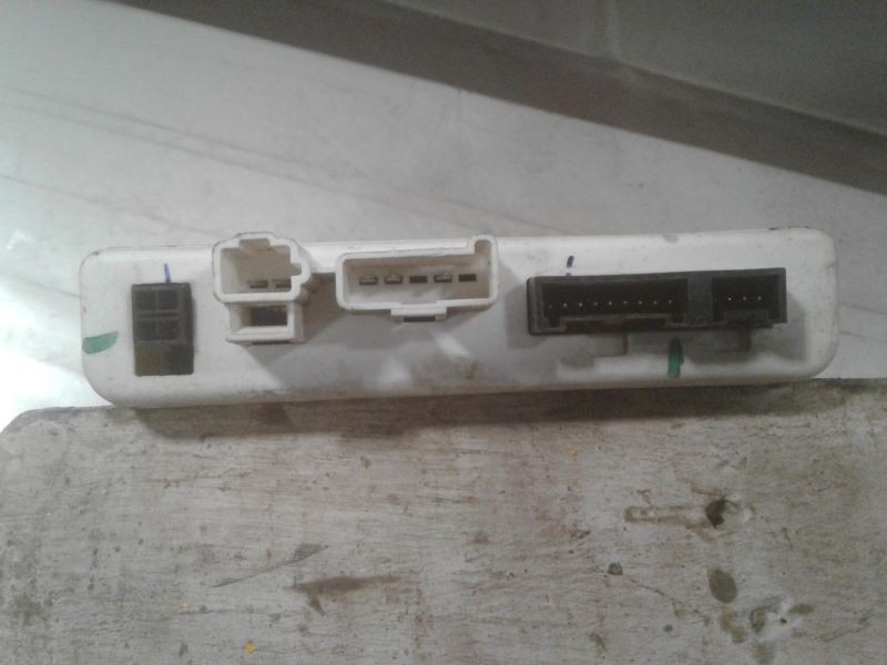 Driver Chassis ECM Behind Sliding Door Actuator Fits 01-05 MONTANA 591923
