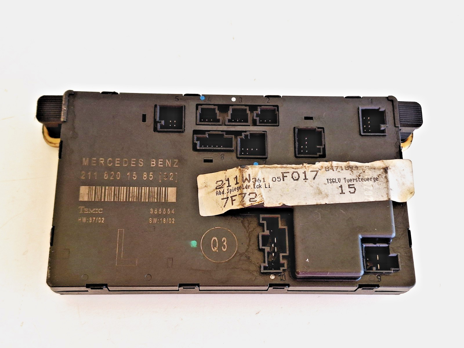 2004 Mercedes E Class W211 Left Side Front Door Control Module 2118201585
