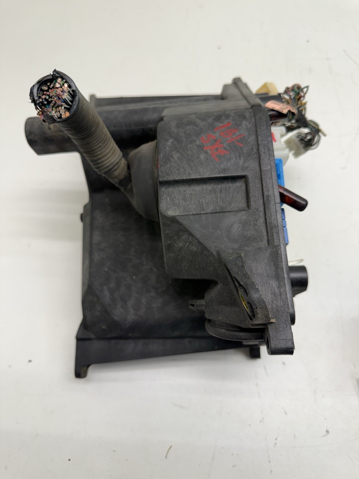 2001-2005 Lexus IS300 Front Left Engine Bay ECU Housing Enclosure Fuse Box OEM