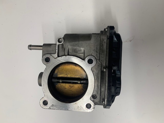 08-14 NISSAN VERSA SENTRA 2.0L THROTTLE BODY #ET-A60-02 B *See item description*