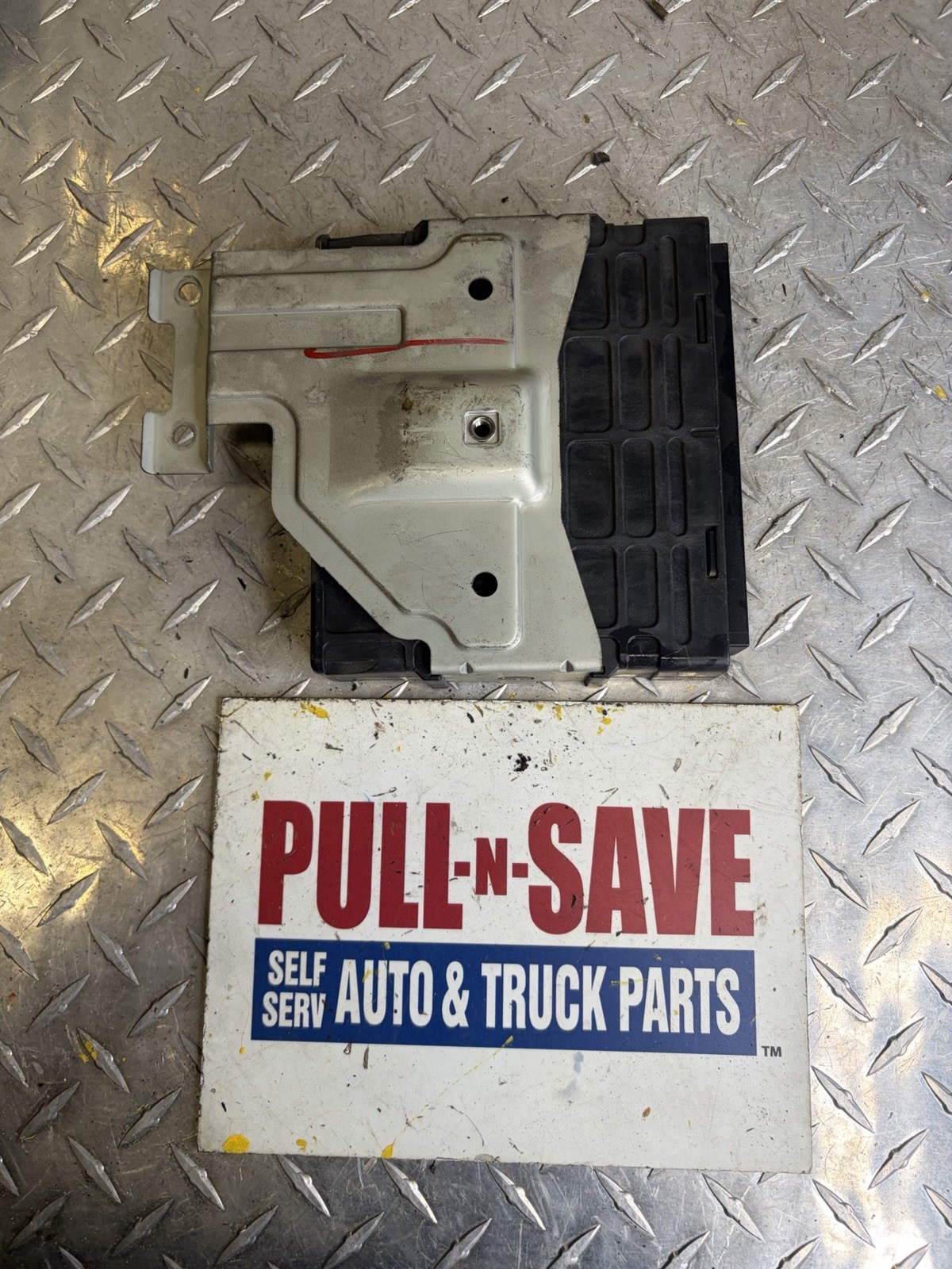 Engine ECM Control Module 2.4L AT Fits 2006 06 MITSUBISHI LANCER 1860A421