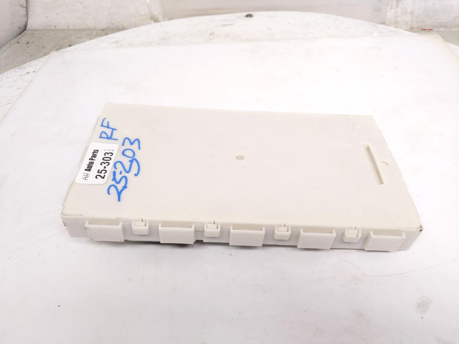 2021 Bmw X1 Body Control Module Computer Bcm 61-35-5-A40-2F0