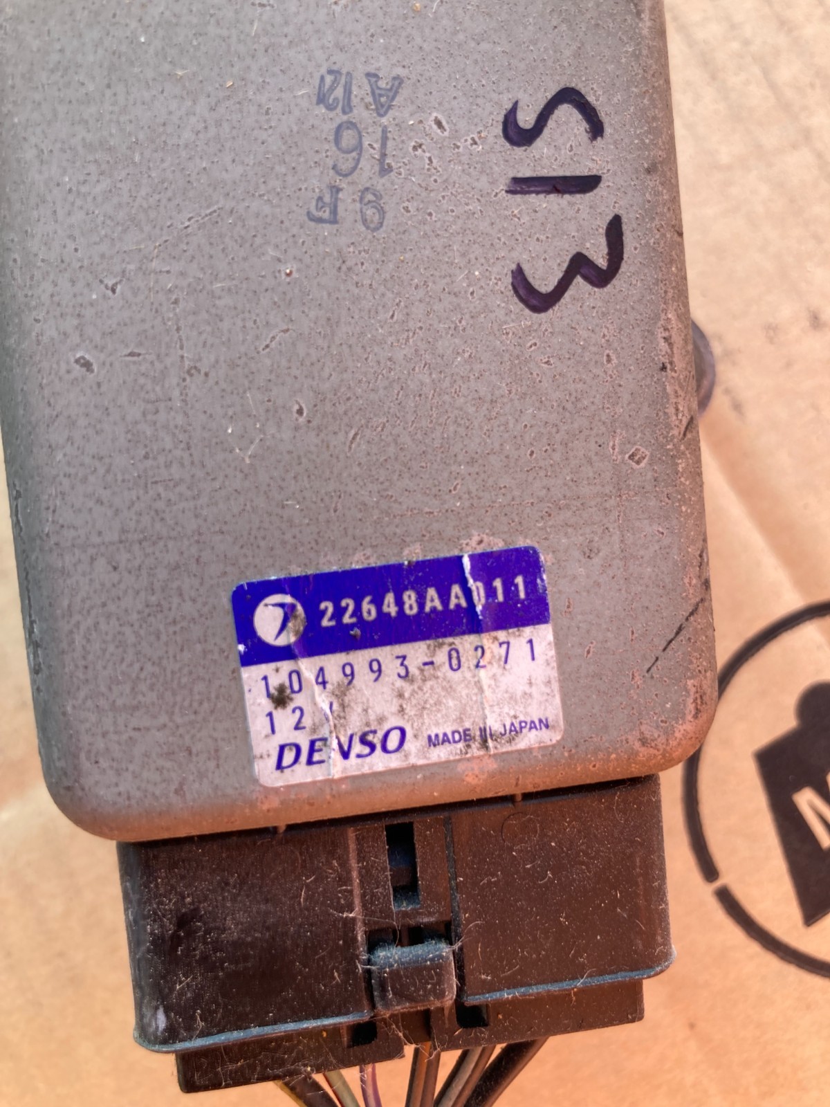 2002-2005 Subaru Impreza 2.0L Turbo fuel pump control module 22648AA011 oem