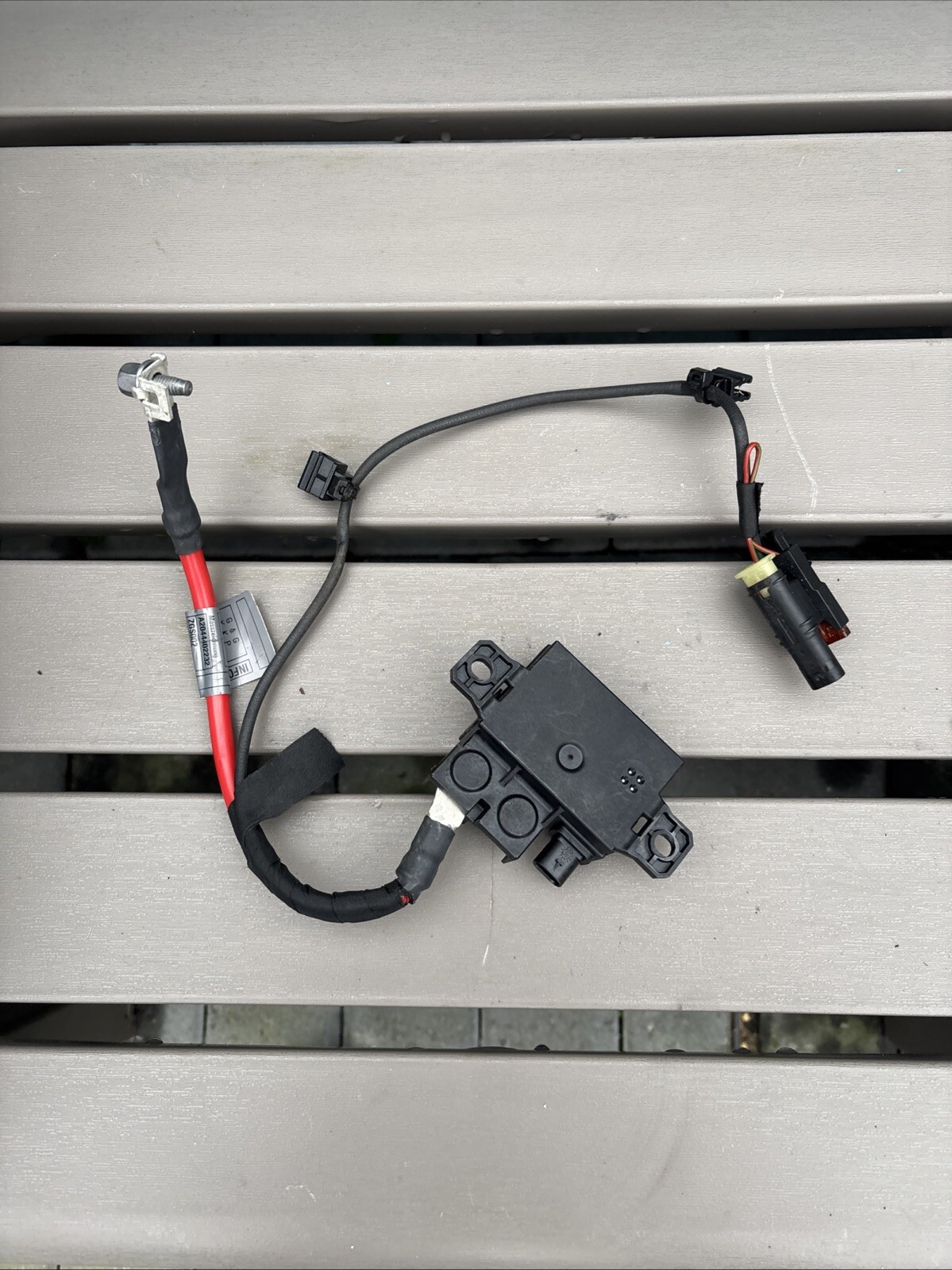 MERCEDES E CLASS BACKUP BATTERY RELAY FUSE A0009822023 Q02 C207 2009-2017 Used