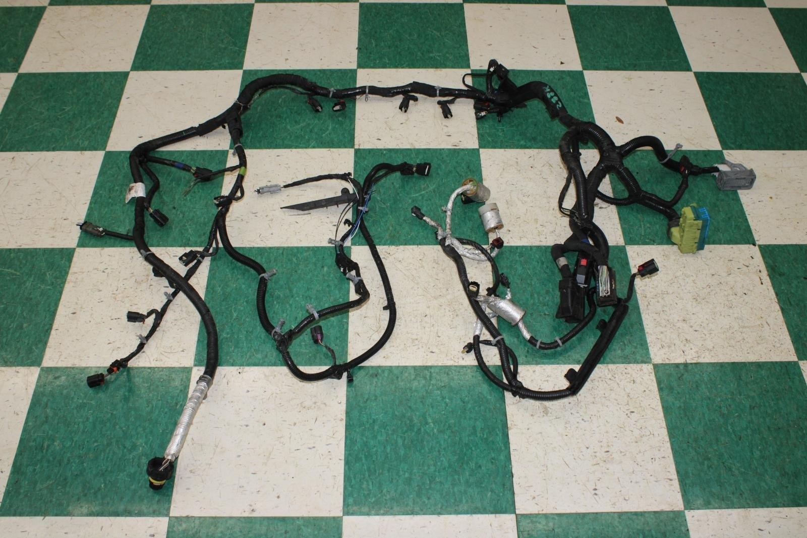 15-20 Suburban 1500 5.3L Motor Engine Wire Wiring Harness Loom Factory OEM WTY