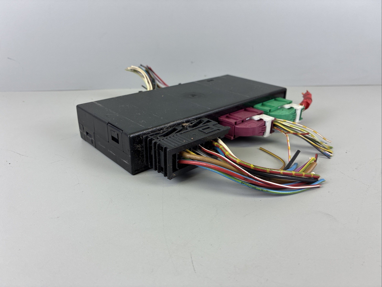 1996-2002 BMW Z3 E36 Body Control Module OEM 61.35-8 369 484