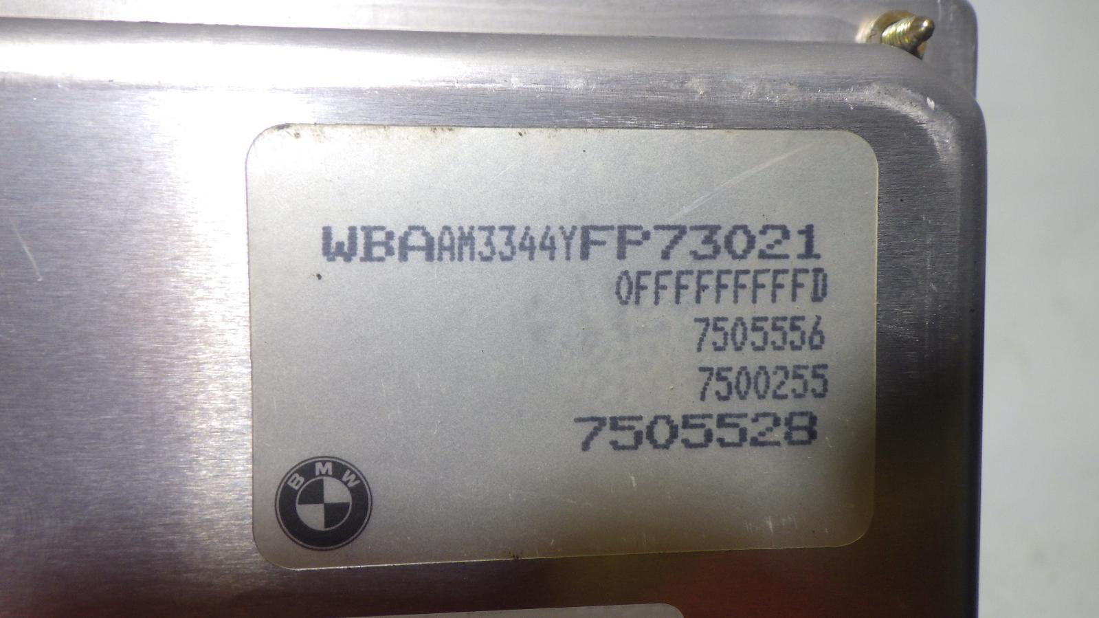00 BMW 323i Engine Control Module 7500255