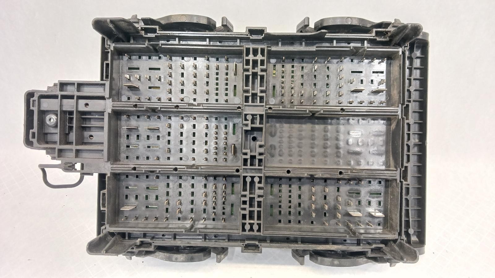 ’15-’19 CHEVROLET SILVERADO 2500 Engine Fuse Box OEM 1 Year Warranty!