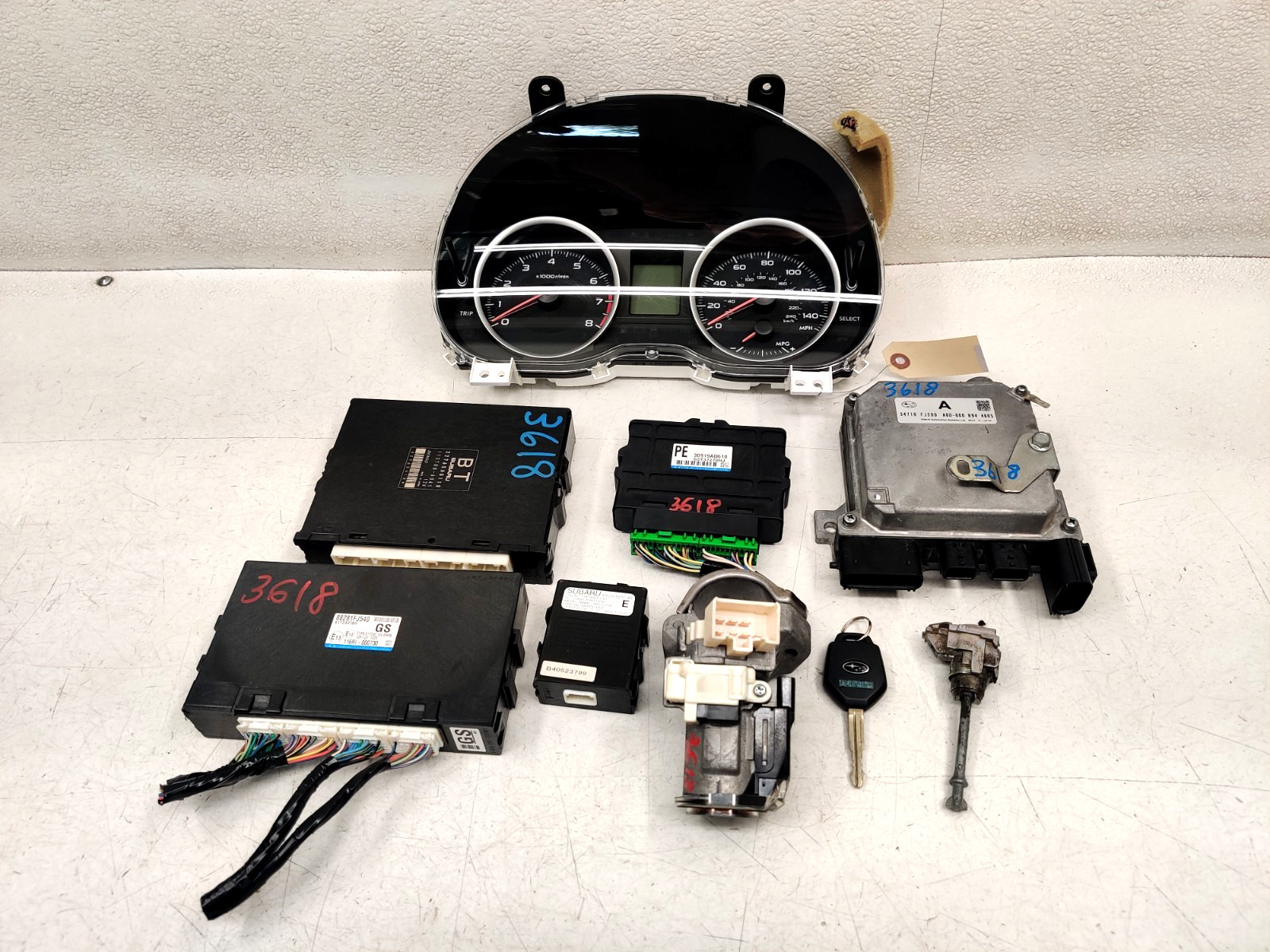 2014 SUBARU XV CROSSTREK ECU IGNITION COMPUTER KEY SET W/SPEEDOMETER OEM LOT3618