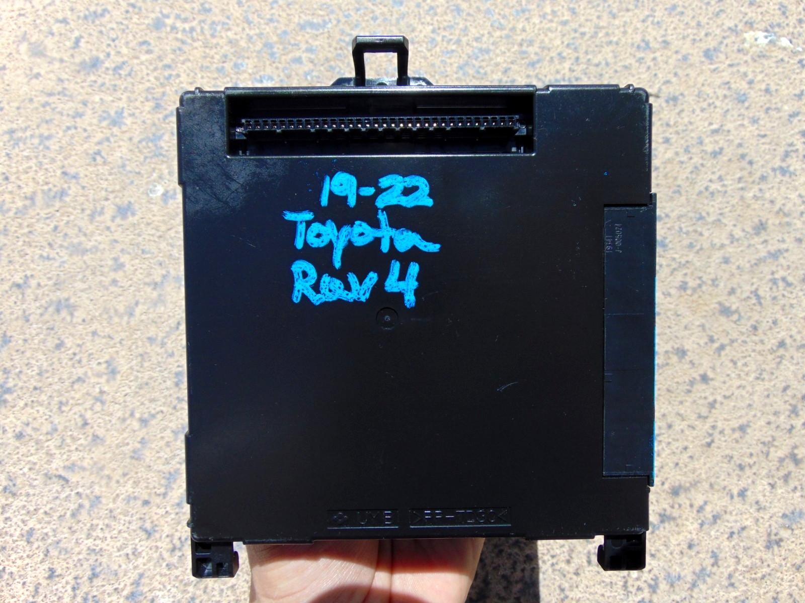19-22 Toyota Rav4 Multiplex Network Body Control Module 89221-0R242 OEM