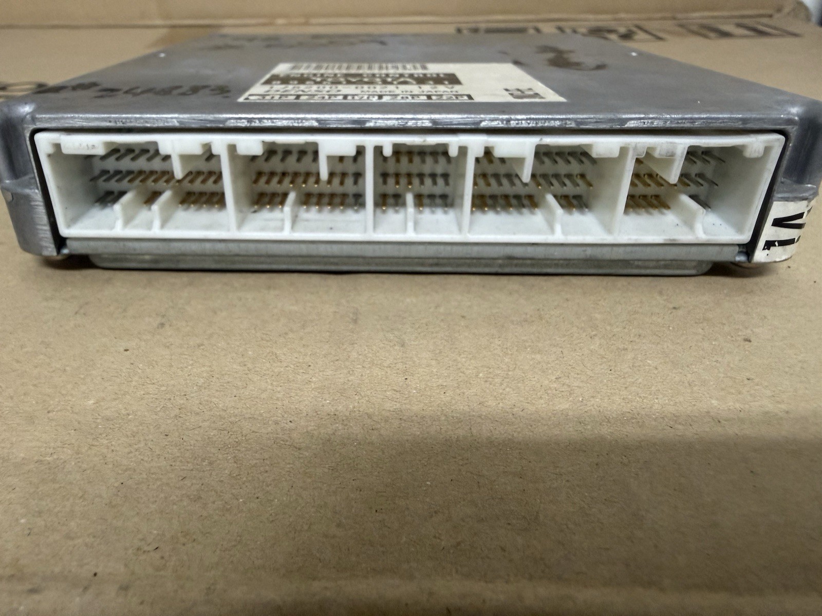 1998 LEXUS ES300 ECU ECM ENGINE CONTROL MODULE 89661-3T331