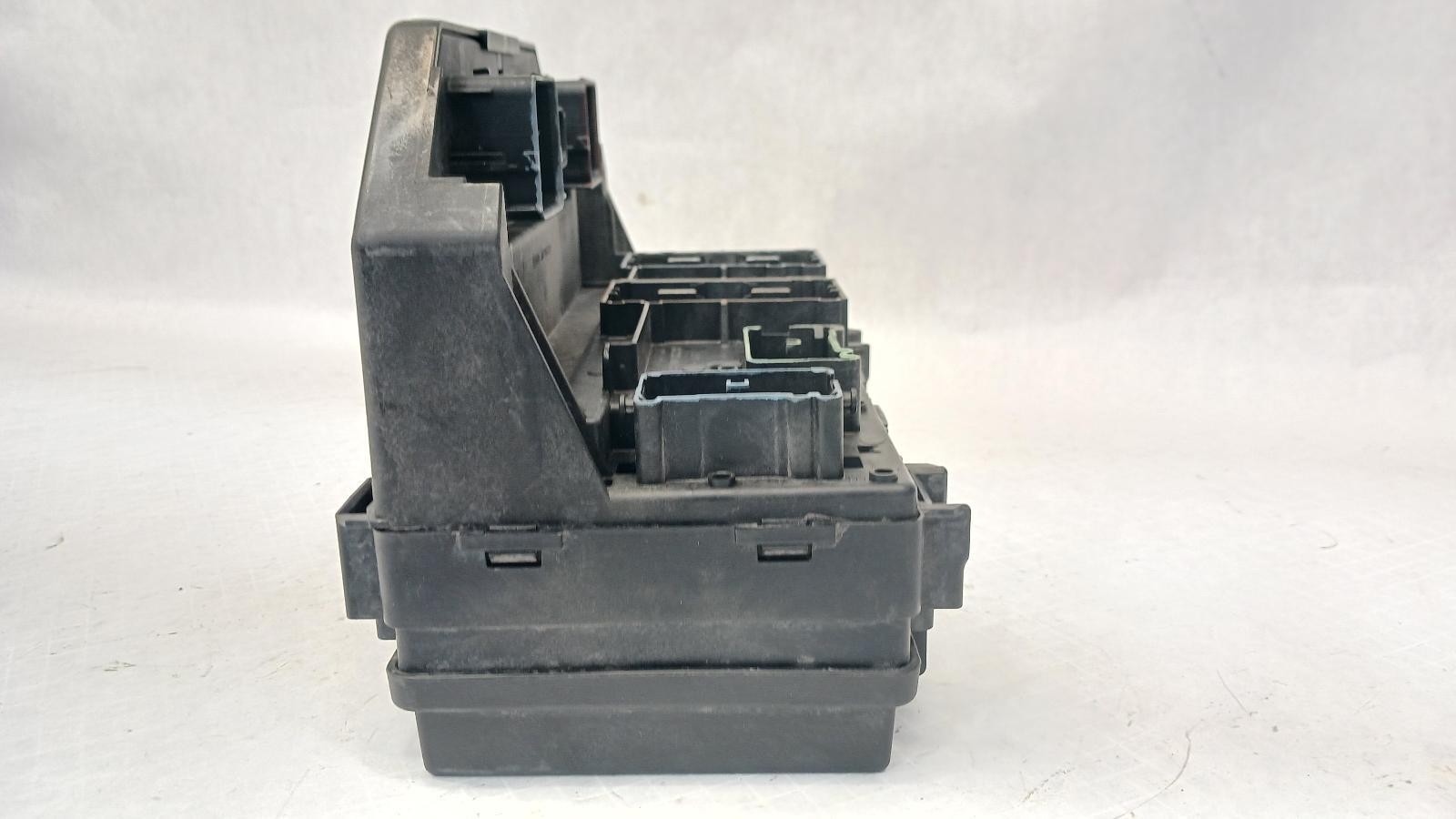 ’11 JEEP GRAND CHEROKEE TIPC power control module fuse box OEM 1 Year Wnty!