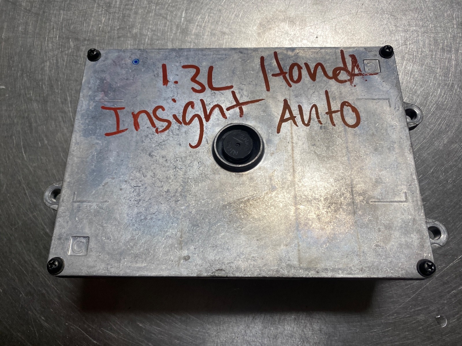 2011 Honda Insight Engine Control Computer ECU ECM Module 37820-RBJ-A68