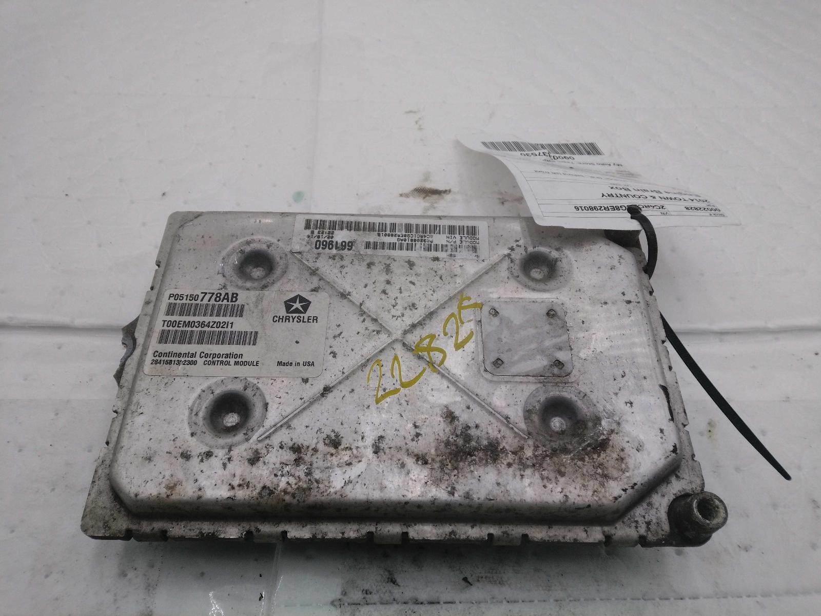 Used Engine Control Module (ECM) fits: 2014 Chrysler Town & country Electronic C