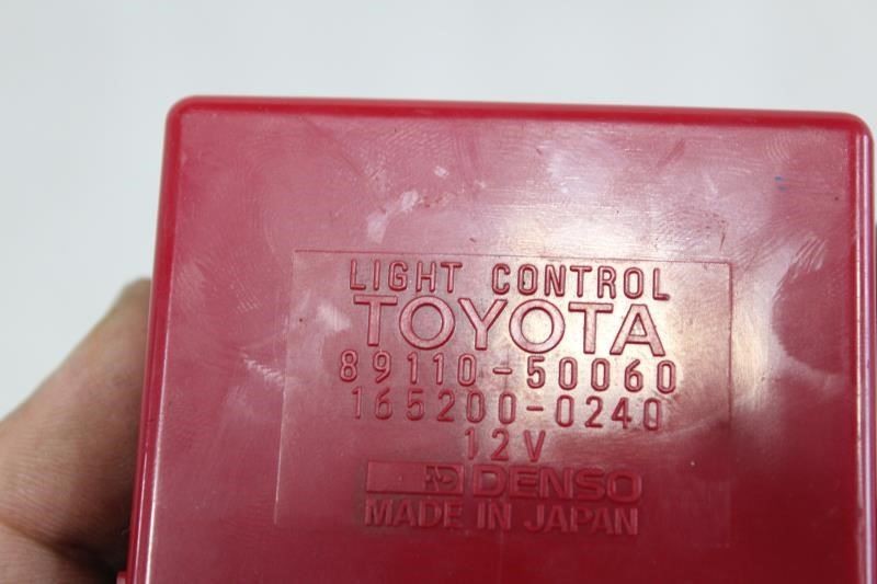 1990 1991 1992 1993 1994 LEXUS LS400 LIGHT CONTROL MODULE 89110-50060