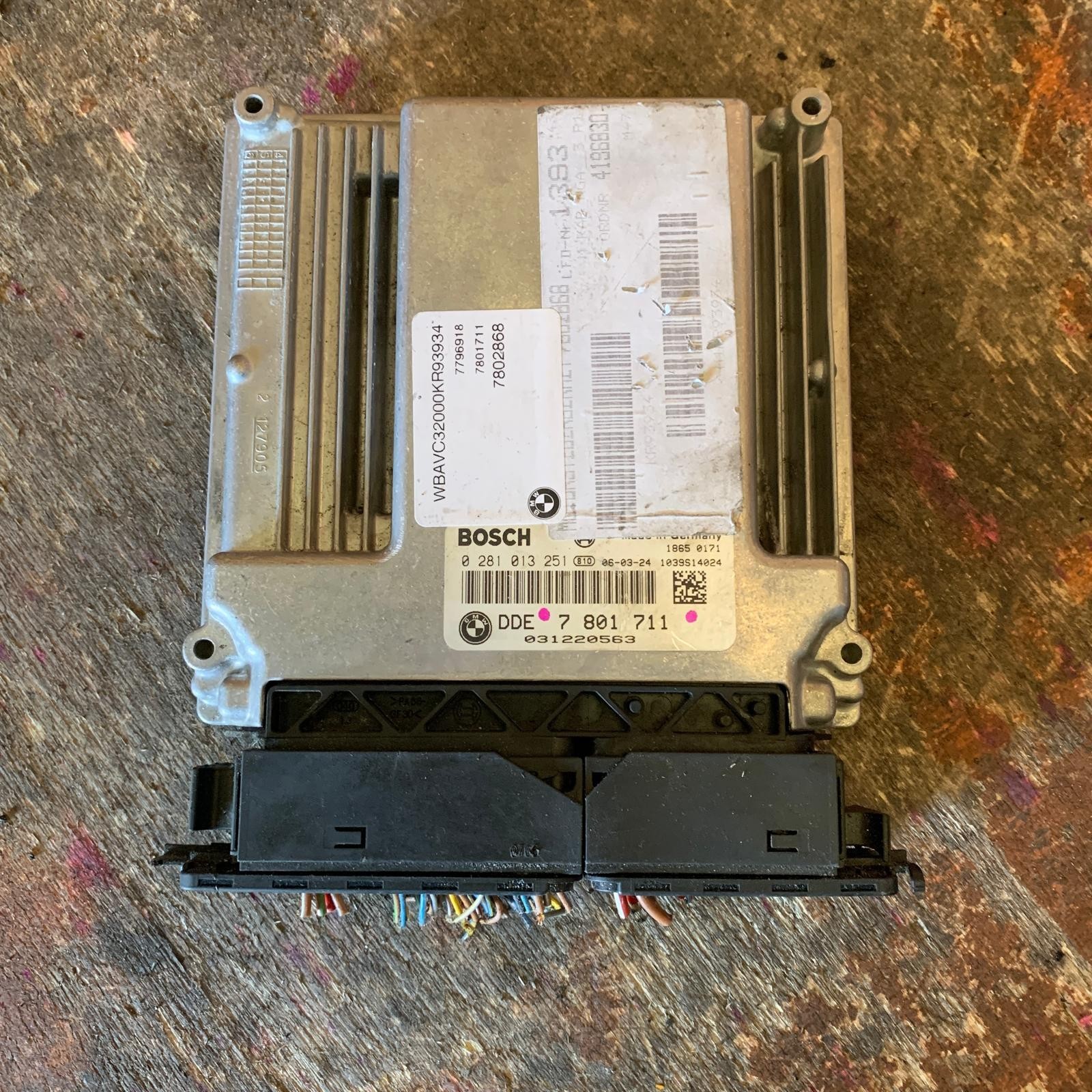 BMW 3 Series 2.0 320d Engine ECU Control Module 2005-2008 E90 7801711