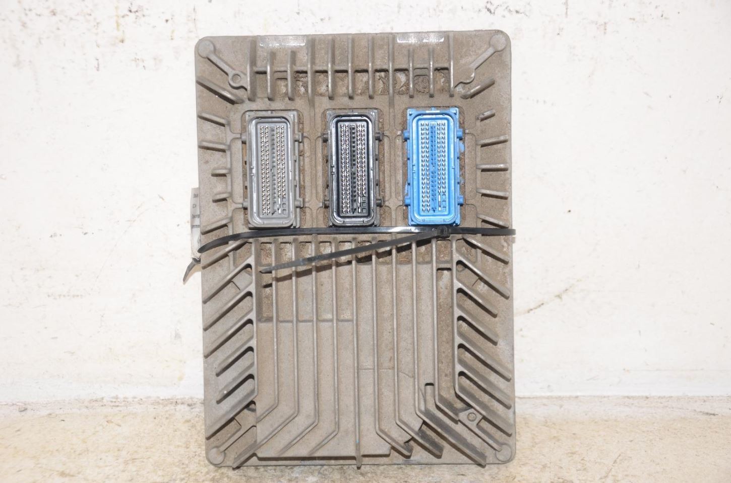 2010 2011 CHEVY EQUINOX ECM Electronic Engine Computer Control Module 919952