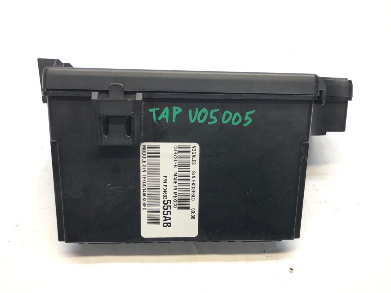 2010 Jeep Patriot Compass 2010-12 Caliber Power Module TIPM Fuse Box P04692555AB