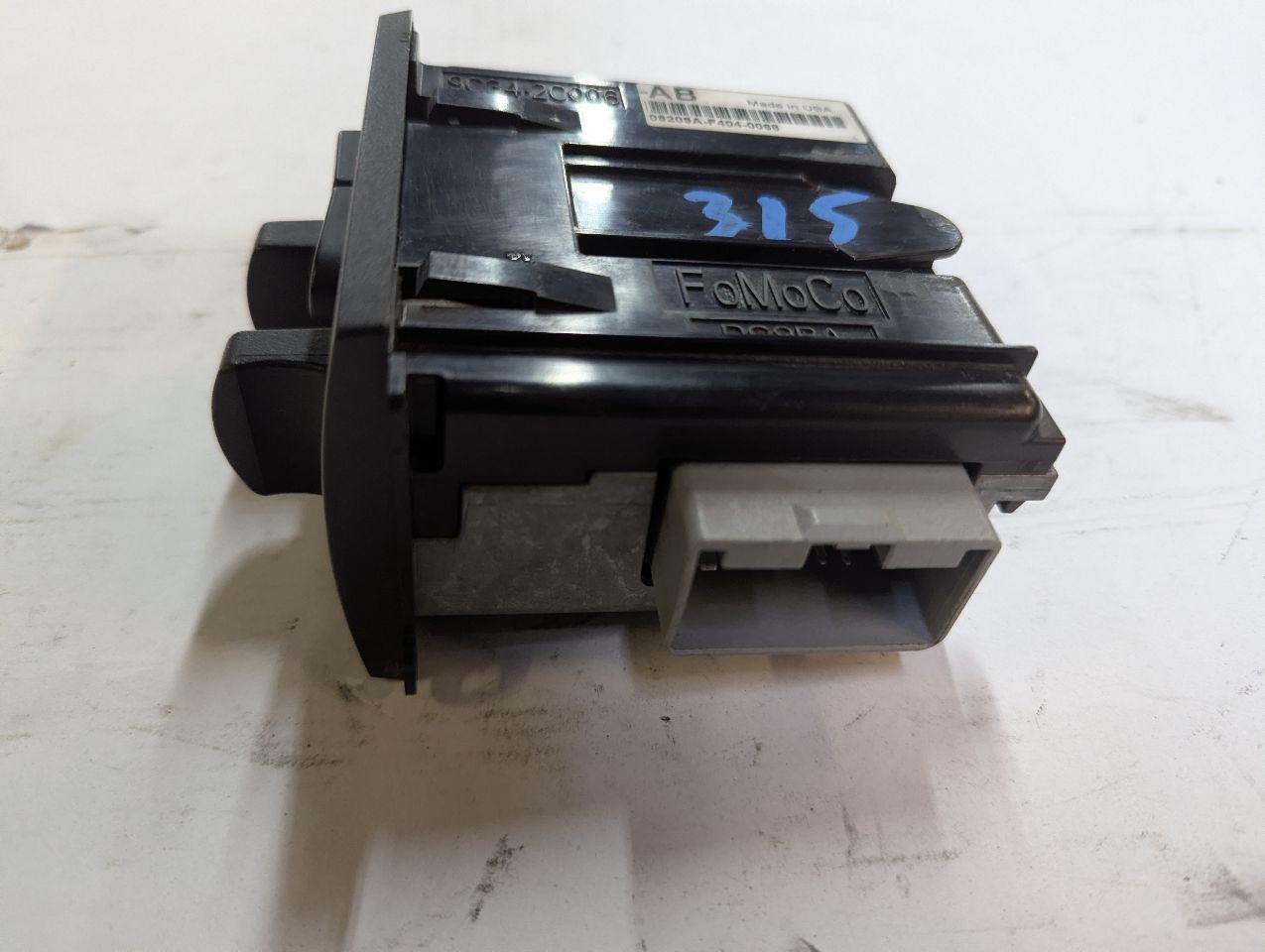 Dash Mounted Towing Tow Control Module | Fits 2015-2016 Ford F250 F350
