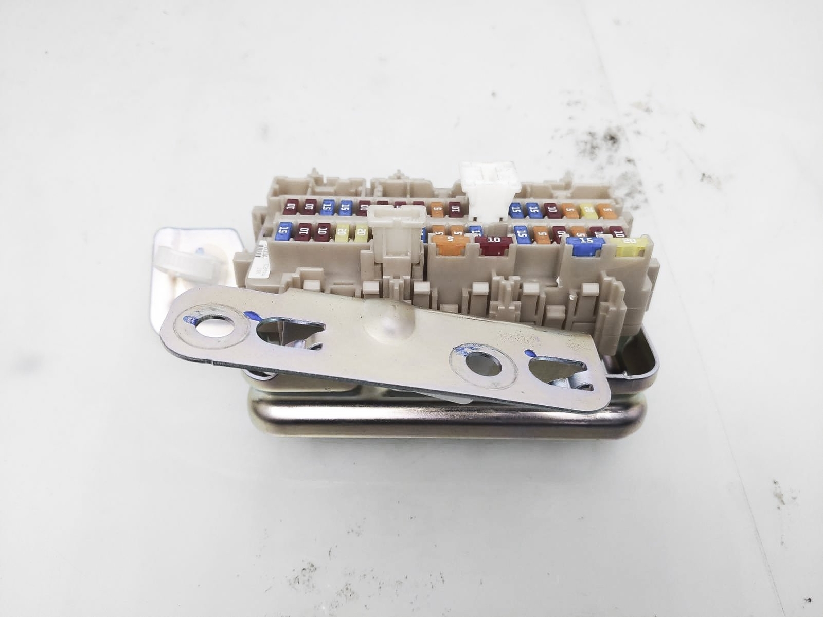 2022-2024 Nissan Frontier Cabin Room Inside Fuse Box 24350-9Bu0a