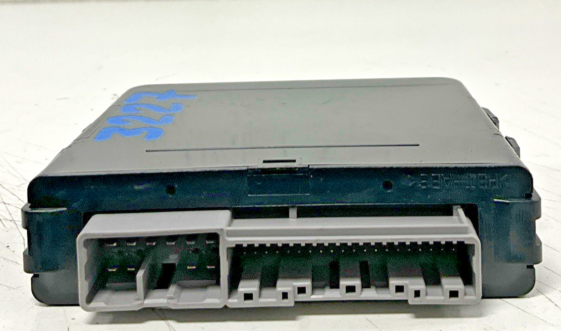 2021 Toyota Tacoma Transfer Case control module 8953304060 OEM