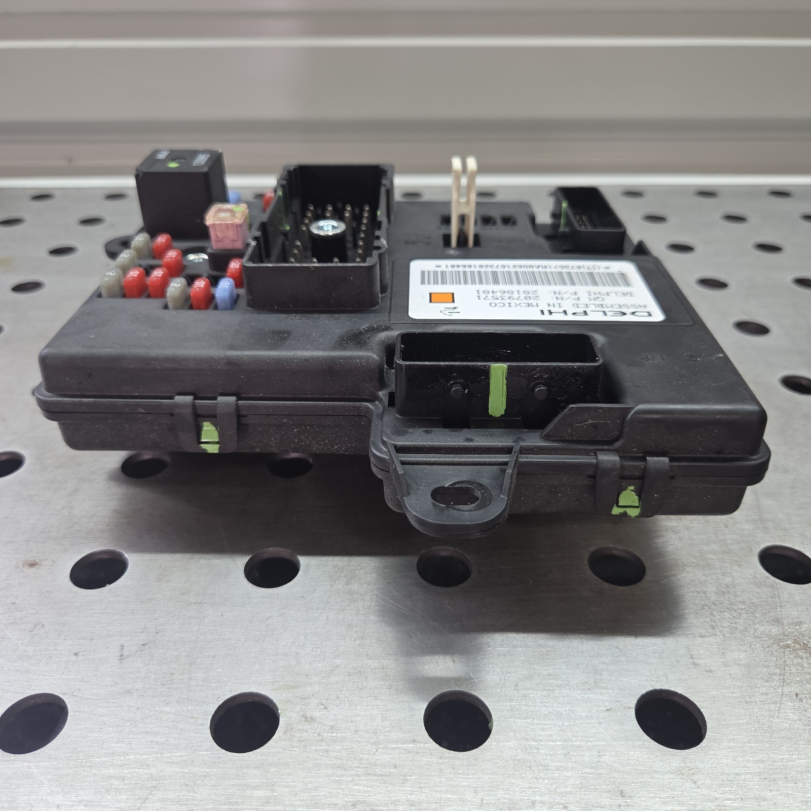 2008-2010 Pontiac G6 Body Control Module BCM 20793571