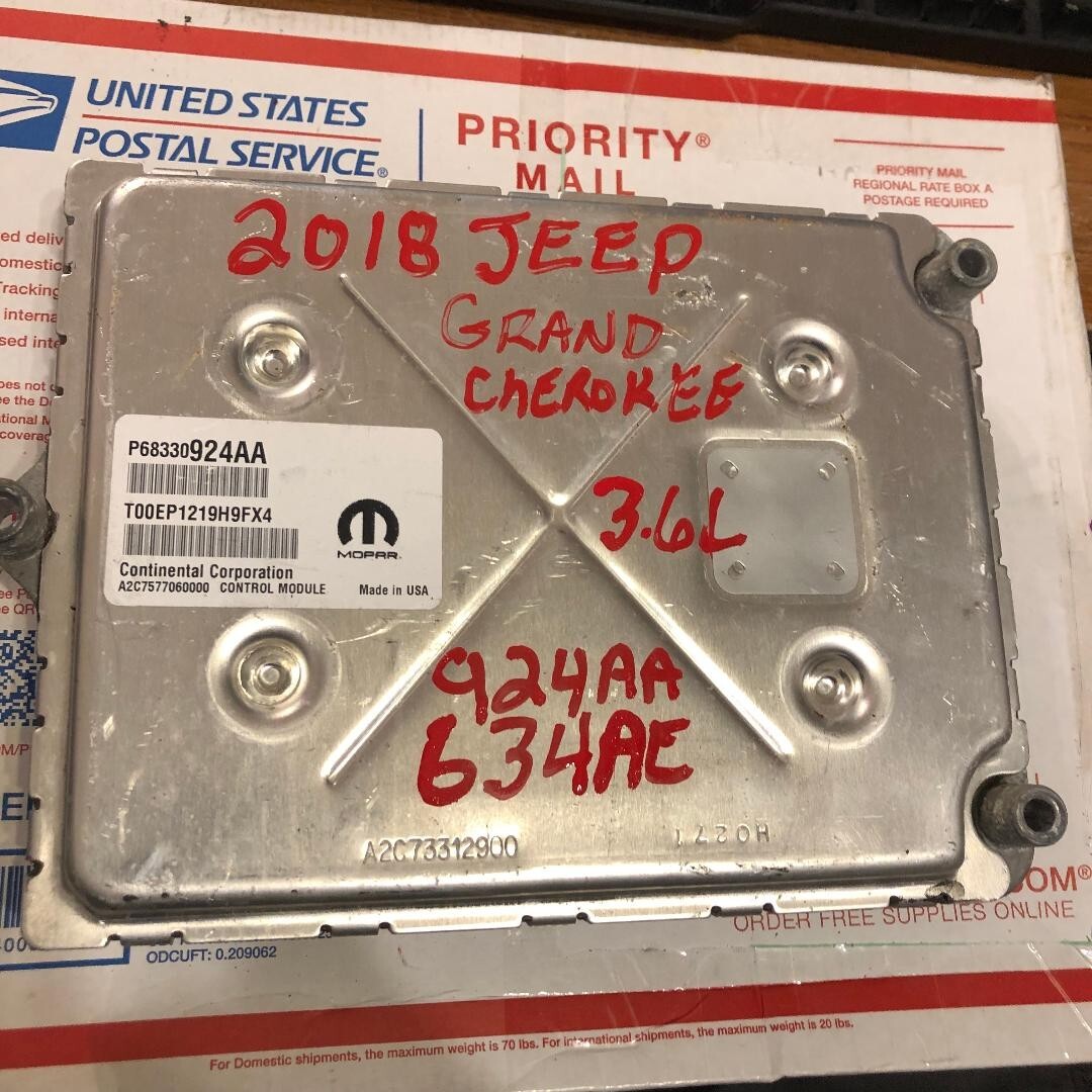 2018 18 Jeep Grand Cherokee 3.6L Engine Computer Ecu Pcm Ecm Pcu P68412634AE 634
