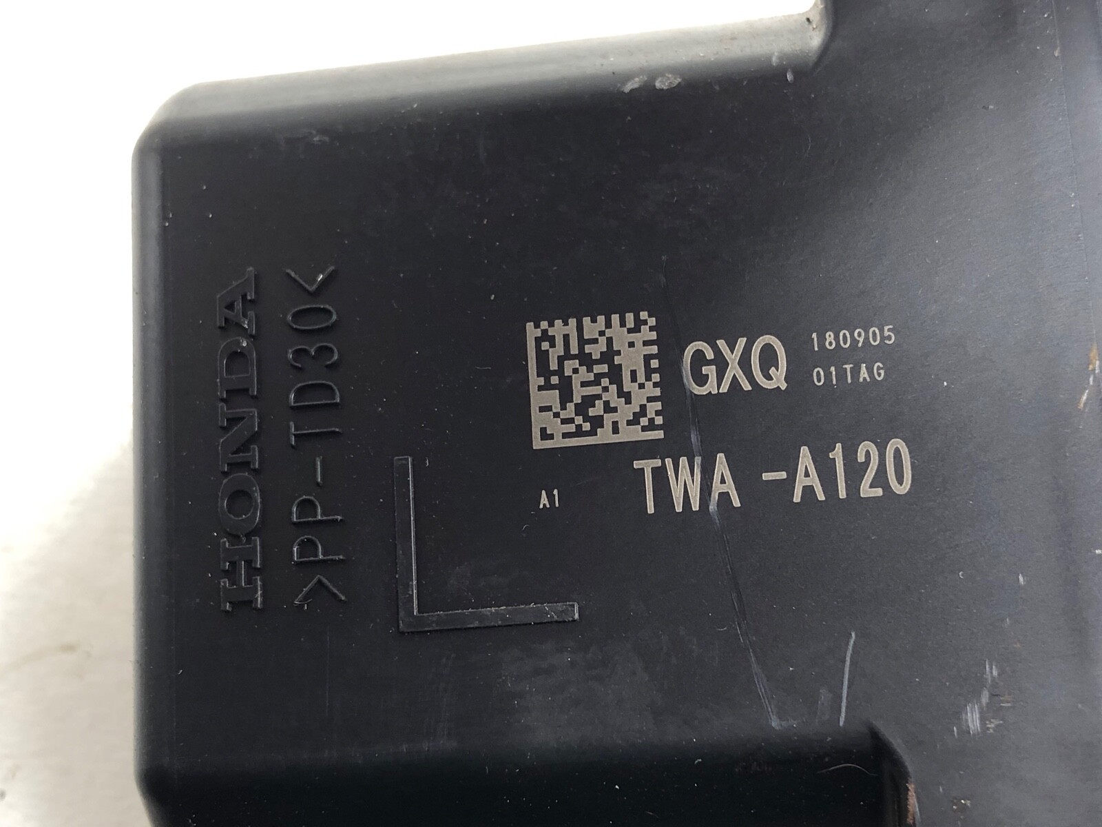 2018-2020 HONDA ACCORD HYBRID GATEWAY CONTROL MODULE OEM.