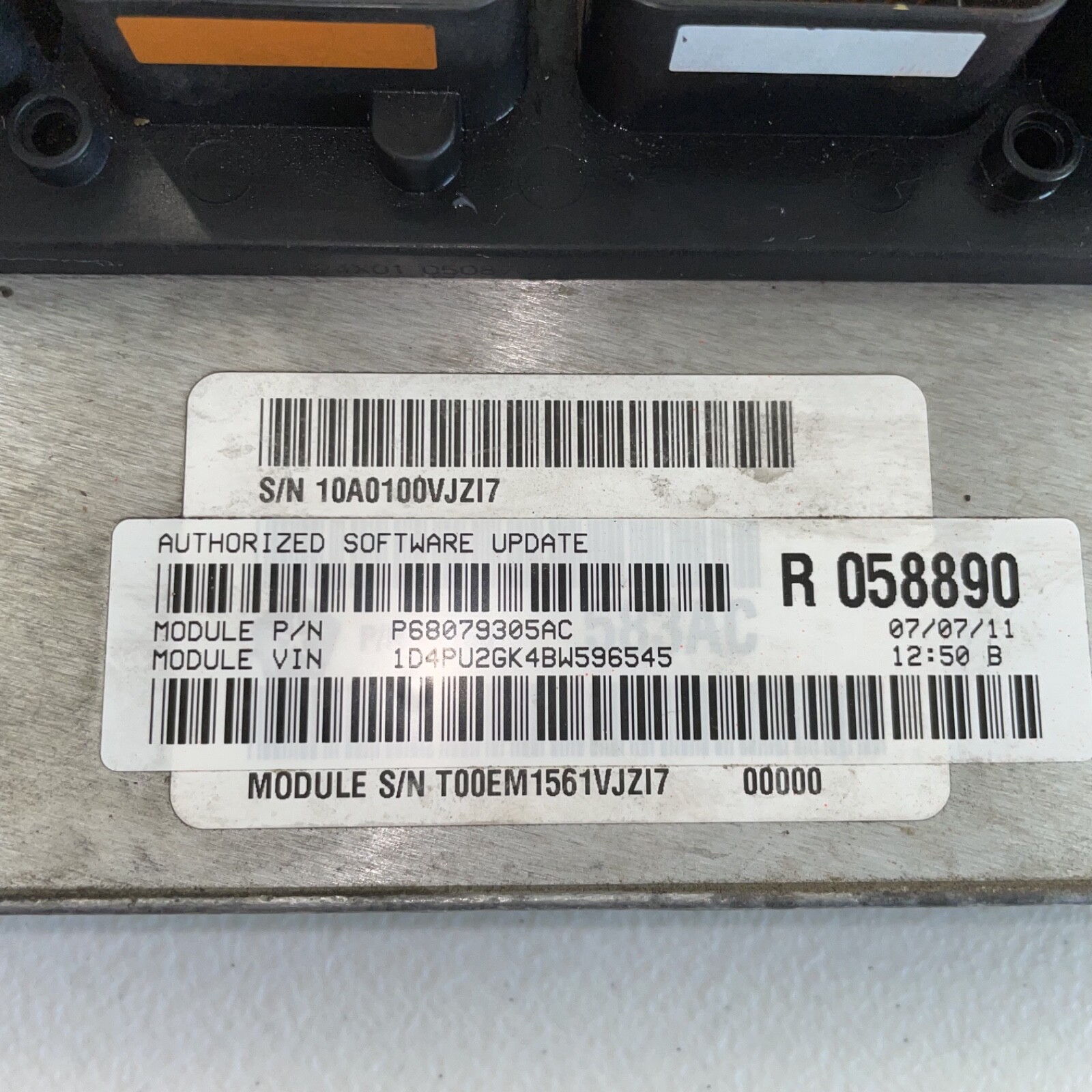 2011 Dodge nitro 4×4 engine 3.7L A/T ECU ECM Engine Control. (P68079305AC)