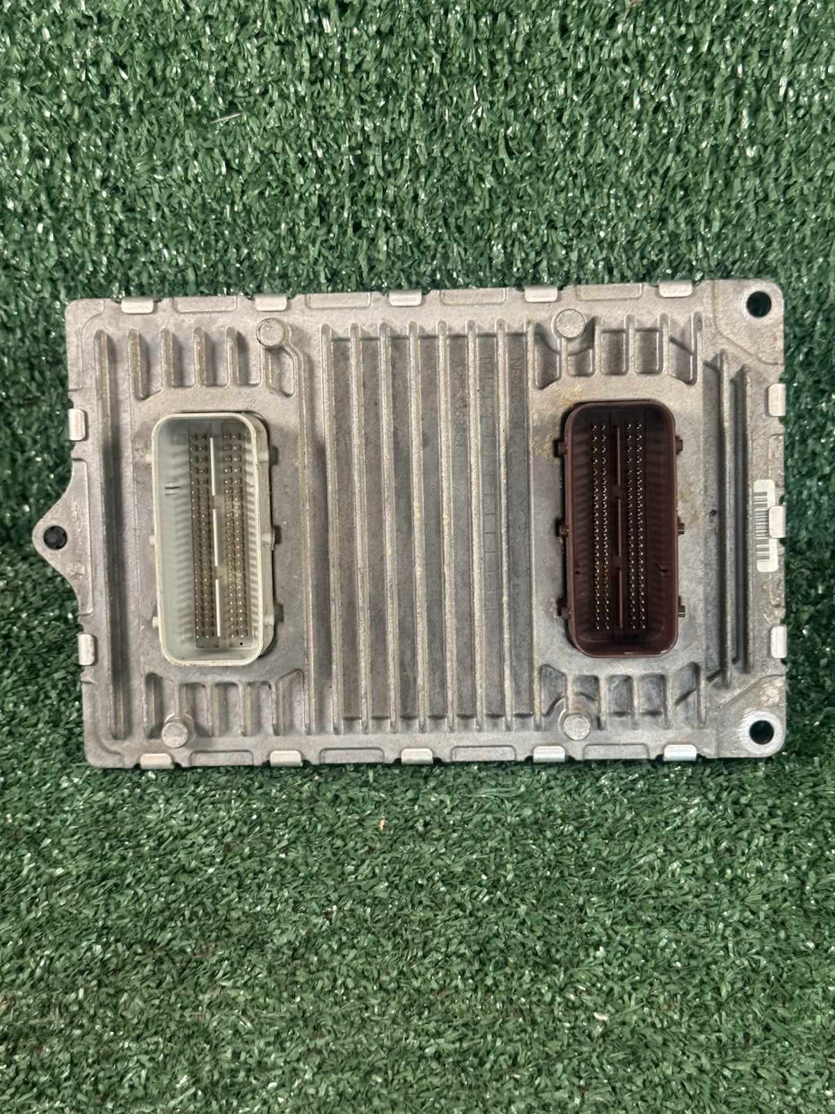 2013-2014 Jeep Wrangler Challenger Engine Control Module Computer P05150783AB
