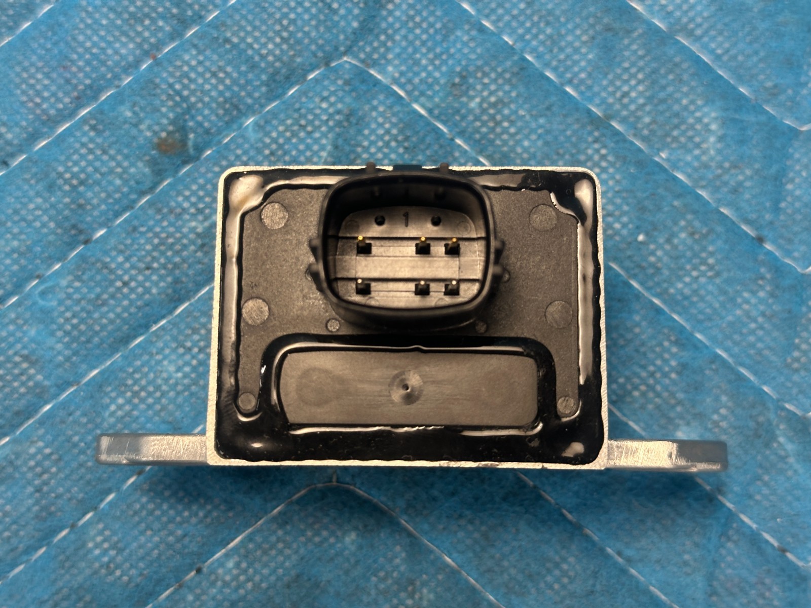 Lexus LX470 YAW Rate Control Sensor 89183-60010 2003 2004 2005 2006 2007 OEM